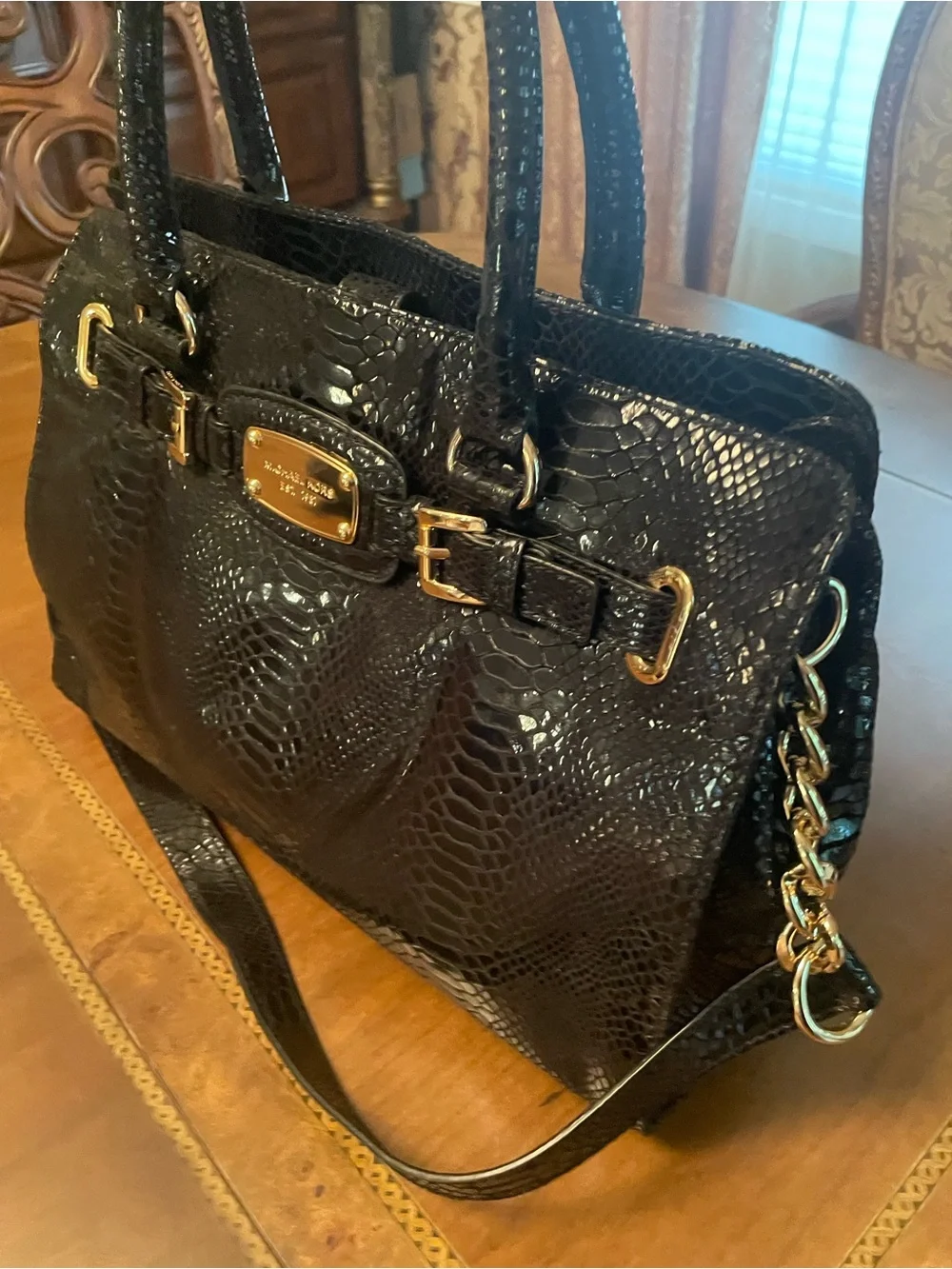 Michael Kors Genuine leather large Tote Handbag in Black